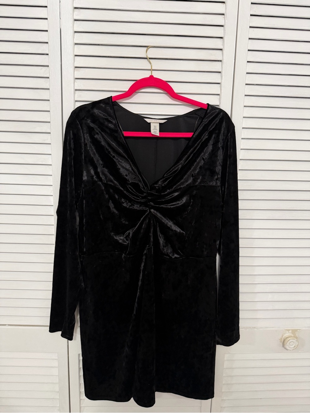 H&M Black Velvet Twist-Front Long Sleeve Mini Dress